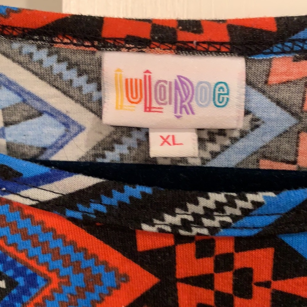 Lularoe tunic - Picture 4 of 8